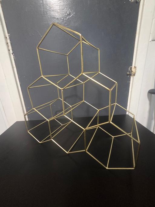 Buy & Sell Addington Village Station South East London - Photos for wine holder