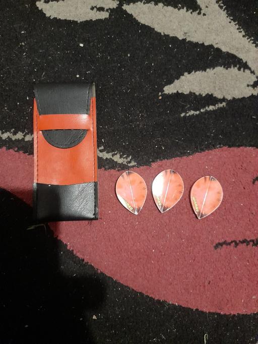 Buy & Sell Sandhills Walsall - Photos for dart flights and case