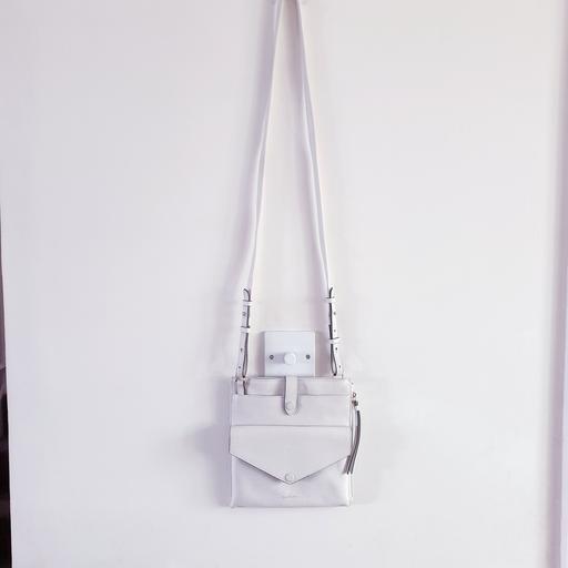 Buy & Sell Sunbury-on-Thames Spelthorne - Photos for Radley Medium Leather Phone Cross Body Bag