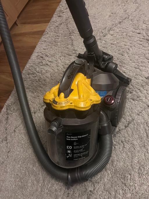 Buy & Sell Dollis Hill North West London - Photos for Dyson hoover in working order