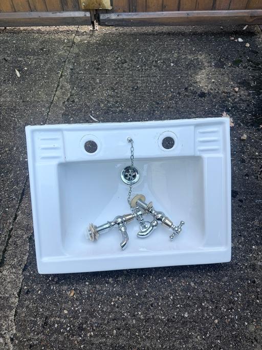Buy & Sell Potters Bar Hertsmere - Photos for Basin sink and classic taps
