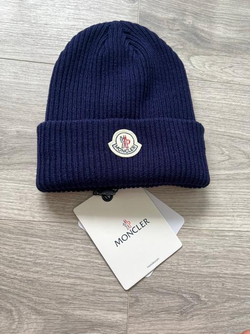 Buy & Sell Patterton East Renfrewshire - Photos for Dark blue Moncler beanie
