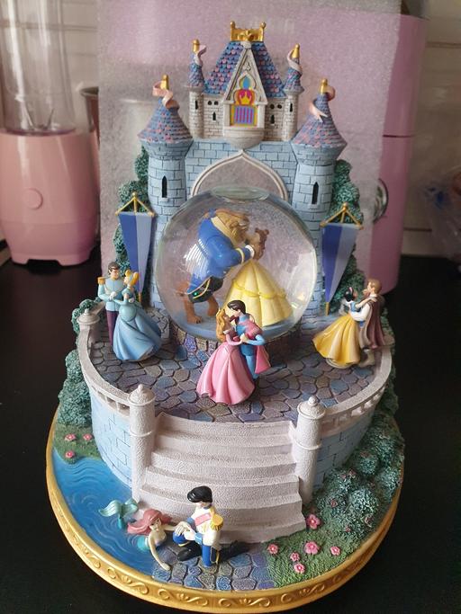 Buy & Sell Upper Gornal Dudley - Photos for large Disney snowglobe dancing Princesses