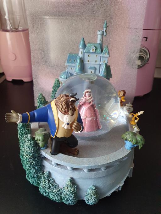 Buy & Sell Upper Gornal Dudley - Photos for large Disney snowglobe beauty and the beast