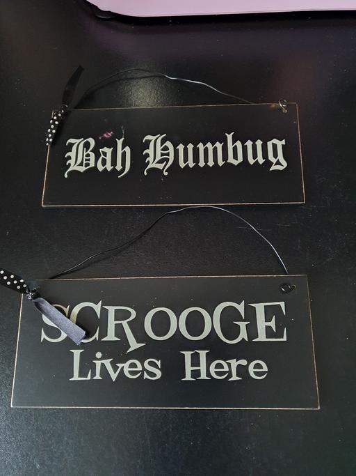 Buy & Sell Upper Gornal Dudley - Photos for Christmas hanging signs x 2