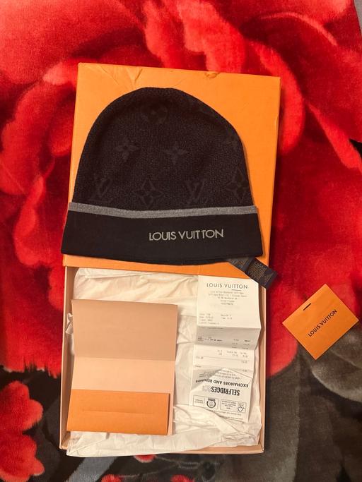 Buy & Sell Manor Park East London - Photos for LV monogram beanie RRP £275
