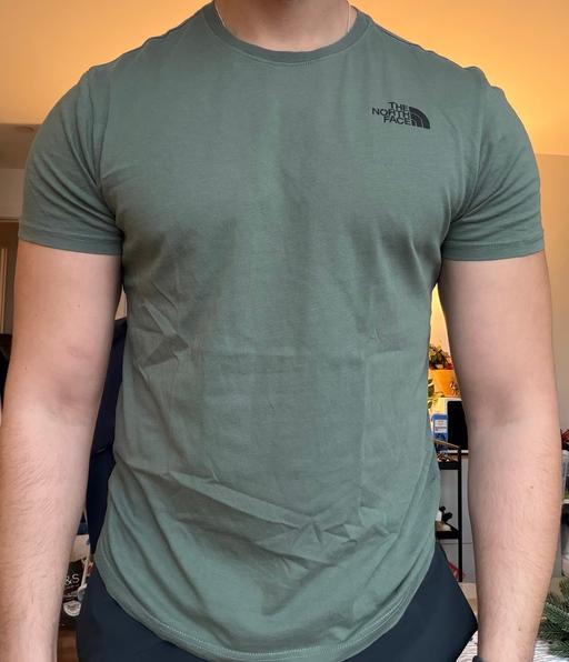 Buy & Sell Greengate Salford - Photos for The North Face T shirt