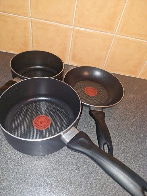 Buy & Sell Handsworth Birmingham - Photos for tefal 2 pots and 1 frying pan