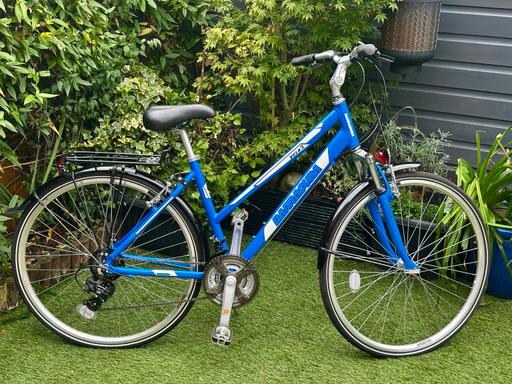 Buy & Sell Helmshore Rossendale - Photos for Barracuda hybrid mountain bike - medium frame