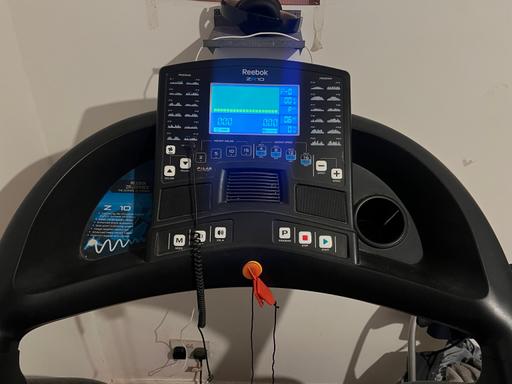 Buy & Sell - Photos for Reebok ZR10 Treadmill