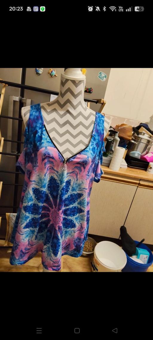 Buy & Sell Ponthenry Carmarthenshire - Wales - Photos for Off the shoulder top