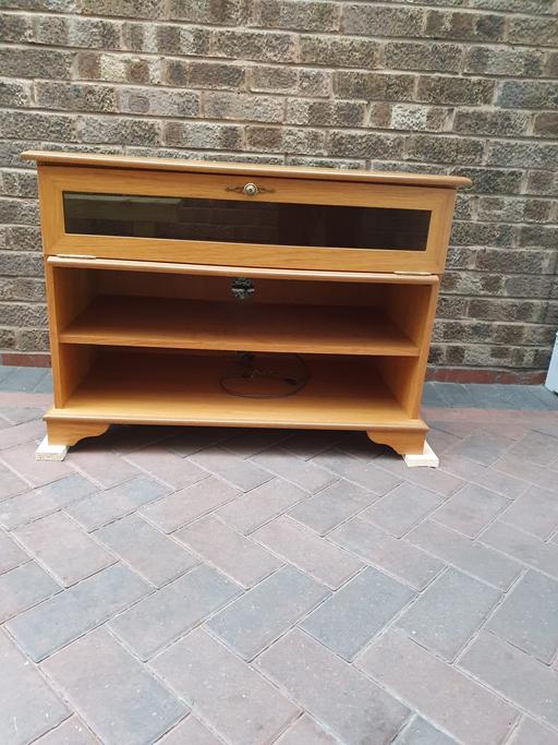 Buy & Sell Moseley Village Wolverhampton - Photos for tv wooden stand