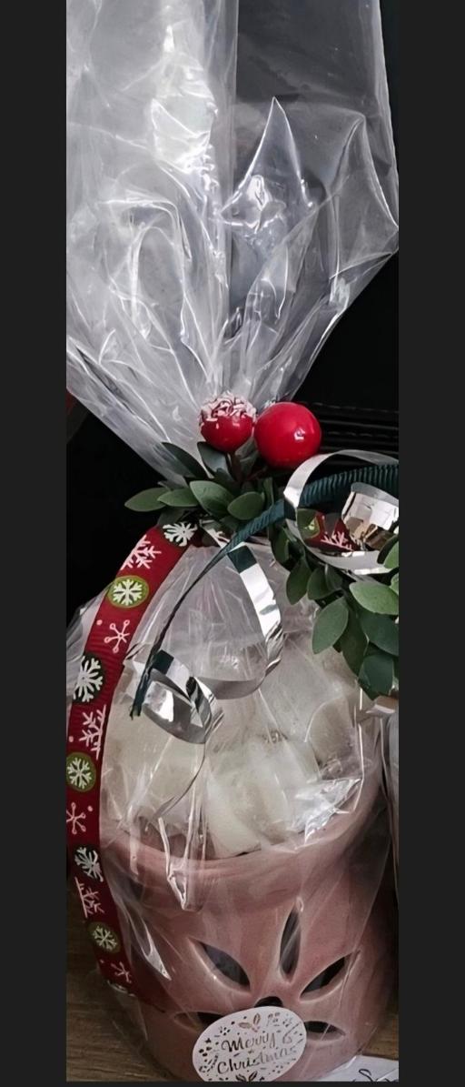 Buy & Sell Moseley Village Wolverhampton - Photos for waxmelt gift set