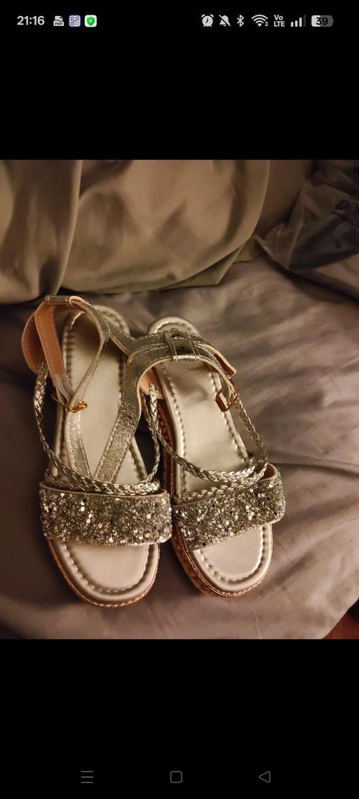 Buy & Sell Ponthenry Carmarthenshire - Wales - Photos for Sandals from shein