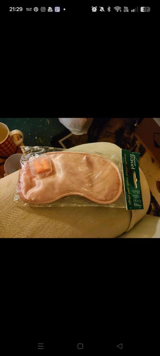 Buy & Sell Ponthenry Carmarthenshire - Wales - Photos for Traveling mask and ear buds