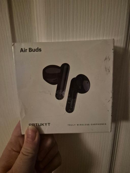 Buy & Sell Crumpsall Manchester - Photos for new Wireless Air Buds
