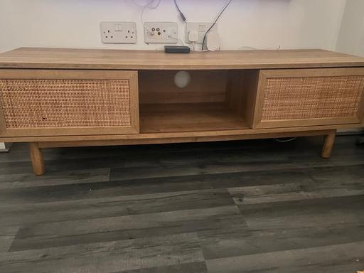 Buy & Sell Queen`s Park North West London - Photos for TV Stand