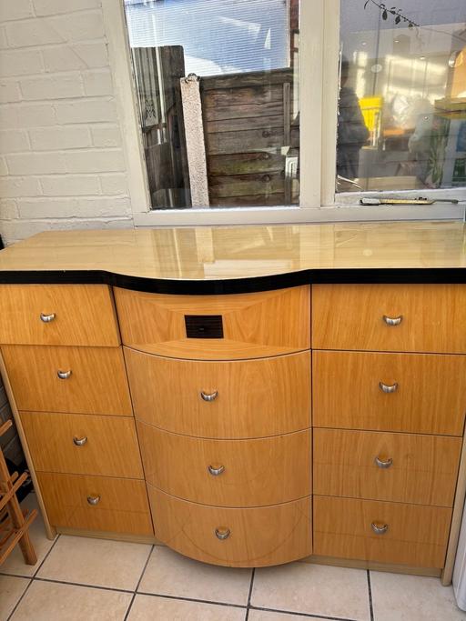 Buy & Sell Enfield Lock Enfield - Photos for Very good condition sideboard