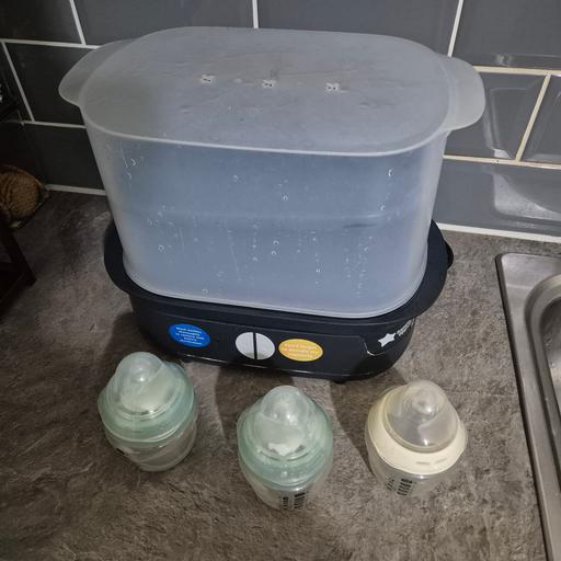 Buy & Sell Bloxwich Walsall - Photos for Tommee Tippee Sterilising Machine + Bottles