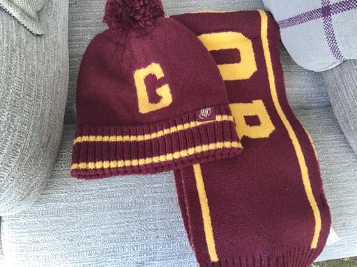 Buy & Sell Essington Wolverhampton - Photos for Harry Potter hat and scarf M&S 6/13 years