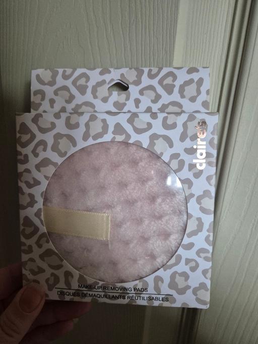 Buy & Sell Crumpsall Manchester - Photos for new Claires Accessories Make Up Removing Pads