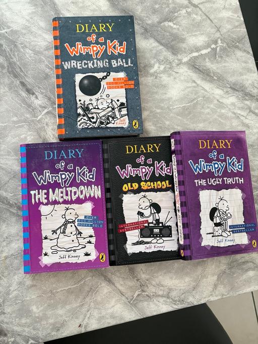 Buy & Sell Grange Park Saint Helens - Photos for Diary of a wimpy kid books