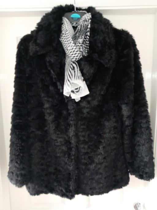 Buy & Sell Old Roan Sefton - Photos for Ladies Fur Coat