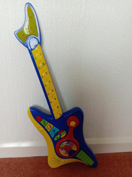 Buy & Sell Old Roan Sefton - Photos for Child’s Guitar