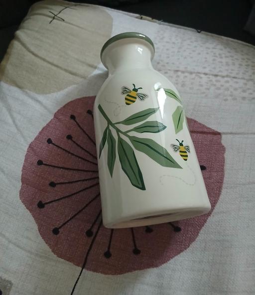 Buy & Sell Bradley Fold Trading Estate Bury - Photos for Bottle Vase New