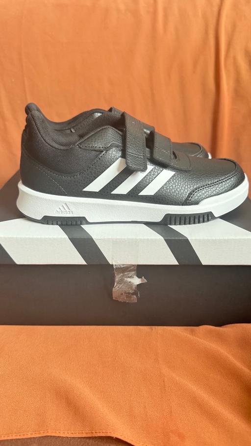 Buy & Sell Southwark Central London - Photos for Black adidas kids trainers