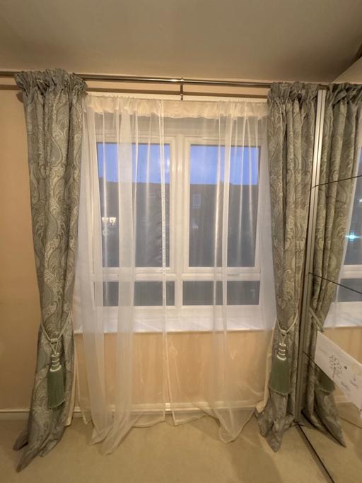 Buy & Sell Cambridge Heath East London - Photos for Luxury curtains