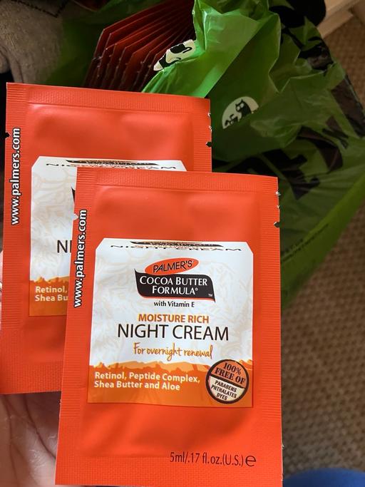 Buy & Sell Wednesfield Wolverhampton - Photos for 100 skin creams 2£ or 1000 for 10£