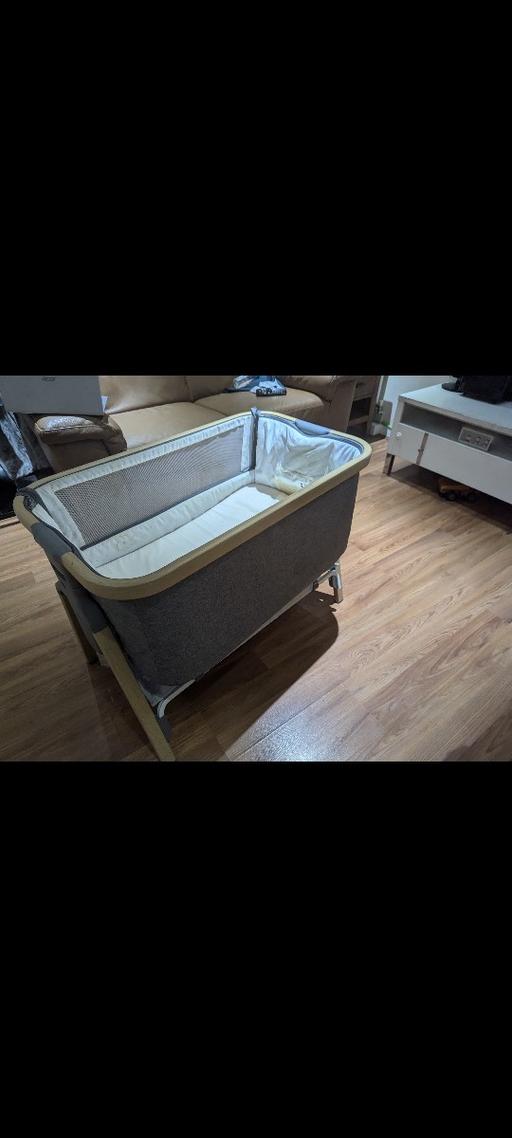 Buy & Sell Shinfield Reading - Photos for Tutti Bambini CoZee® Bedside Crib - Oak and C