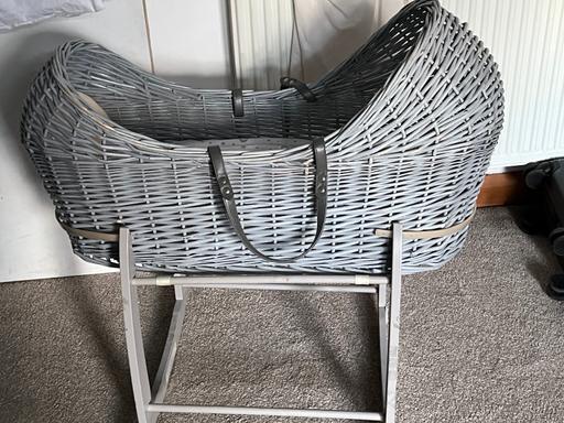 Buy & Sell Charing Cross Central London - Photos for Moses basket