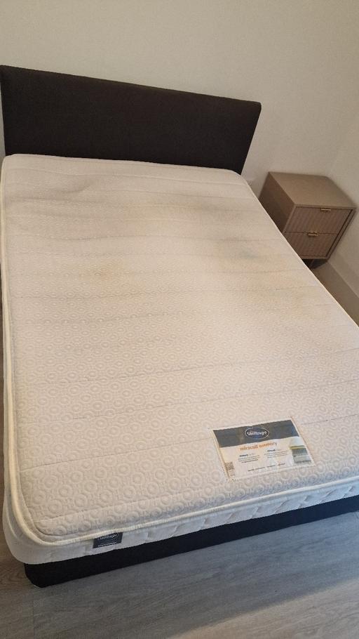 Buy & Sell Leatherhead Mole Valley - images_alt_text Small Double Bed & Mattress