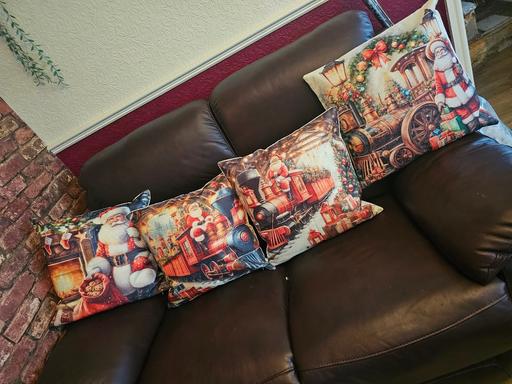 Buy & Sell Holly Hall Dudley - Photos for SET 4 CHRISTMAS CUSHION COVERS. NEW