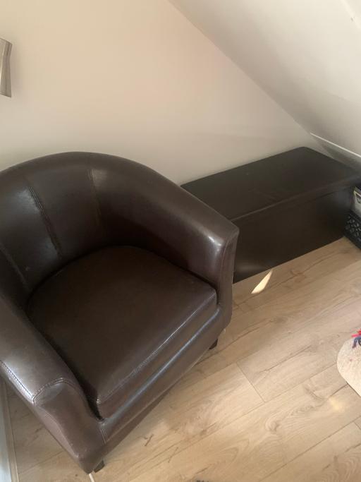 Buy & Sell Tonbridge Tonbridge and Malling - Photos for Free chair and ottoman