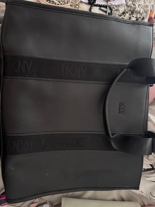 Buy & Sell Shirley Solihull - Photos for Brand new Dkny tote bag