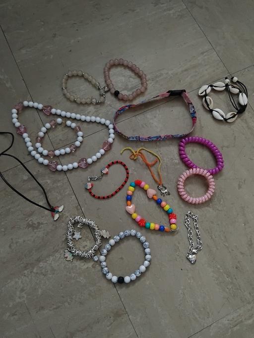 Buy & Sell Stow Heath Wolverhampton - Photos for Jewellery Bundle.