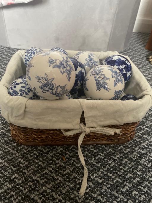 Buy & Sell Ward End Birmingham - Photos for Basket of ball ornaments