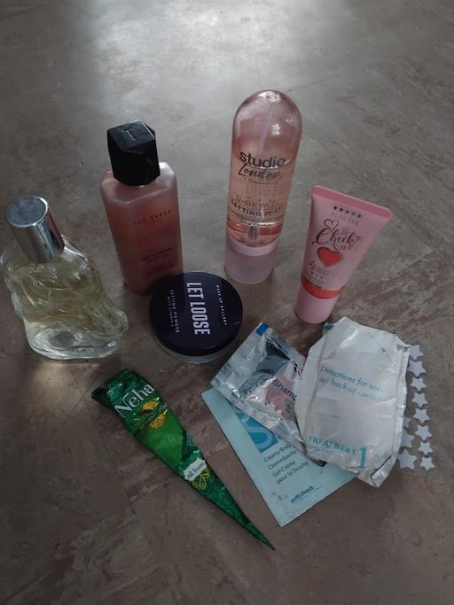 Buy & Sell Stow Heath Wolverhampton - Photos for Bundle.