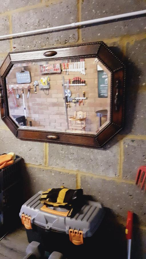 Buy & Sell Sundon Luton - Photos for Wall Mirror(LU33BY)