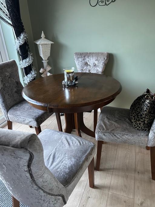 Buy & Sell Grassmoor North East Derbyshire - Photos for Dining room table and chairs