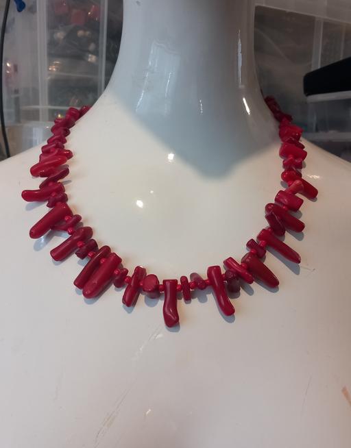 Buy & Sell Thatto Heath Saint Helens - Photos for Zara Red Coral Shell Style statement necklace