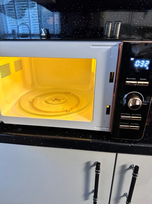 Buy & Sell Sheffield Sheffield - Photos for Tower microwave