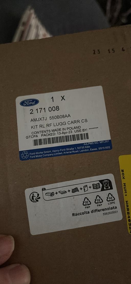 Vehicles Reddish Stockport - Photos for Roof bars