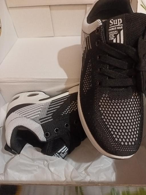 Buy & Sell Peckham South East London - Photos for size 5 trainers new