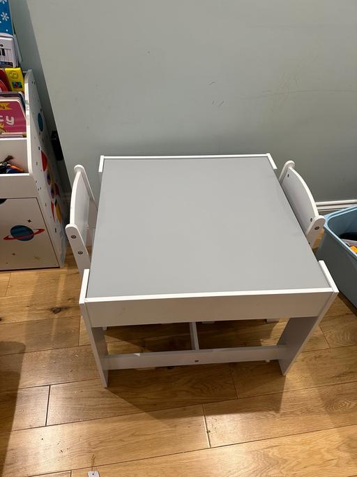 Buy & Sell Gallows Corner East London - Photos for Kids table with chairs