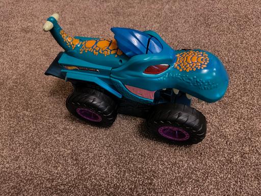 Buy & Sell Lower Gornal Dudley - Photos for Hot Wheels Mega Wrex, Car Chompin Toy