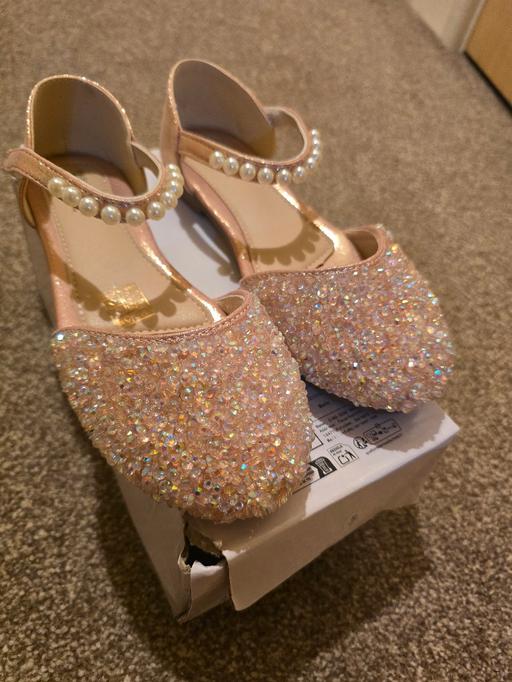 Buy & Sell Weoley Castle Birmingham - Photos for size 2 girls sparkly shoes